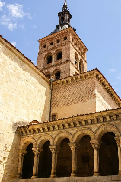 イグレシア デ サン エステバン (サン ・ エステバン教会)、セゴビア、スペイン — ストック写真