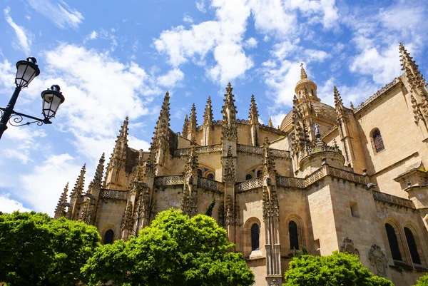 Kathedraal van Segovia, een rooms-katholieke religieuze kerk in segovia, — Stockfoto