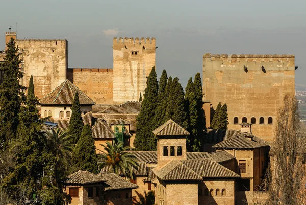 Veduta della famosa Alhambra, Granada, Spagna . — Foto Stock