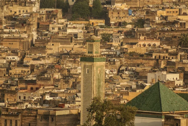 Minarett der kairaouine-Moschee in Fez, Marokko — Stockfoto