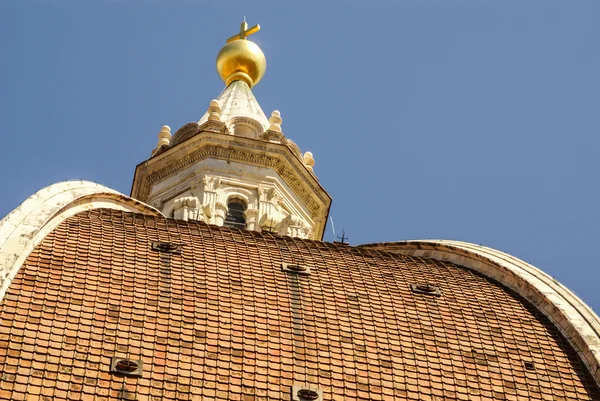 Kwiecisty fasada katedry duomo, Florencja, Włochy — Zdjęcie stockowe