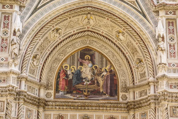 Elements architecture of cathedral in Florence — Stock Photo, Image