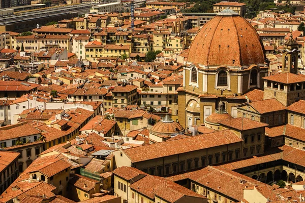 Top view from Campanile Giotto on the historical center of Flore — Stock Photo, Image