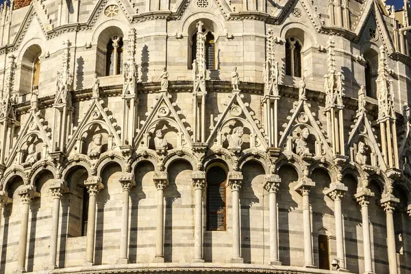 Detail of model of falling tower of Piza — Stock Photo, Image