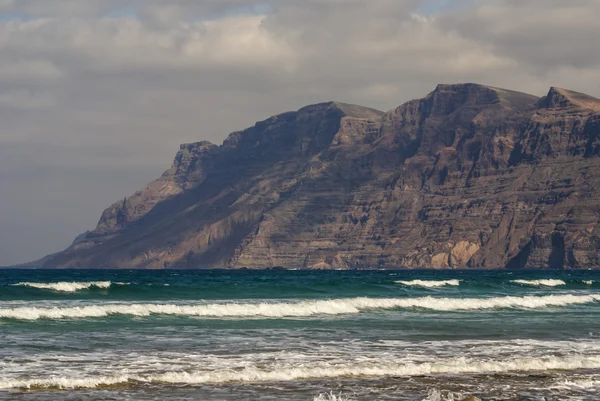 Playa de famara, νησί Λανθαρότε — Φωτογραφία Αρχείου