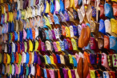 renkli Faslı el yapımı deri ayakkabı