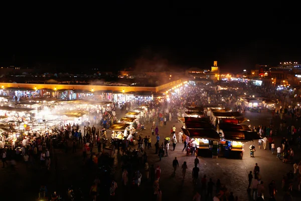 Jemaa el-Fnaa, piazza e piazza del mercato a Marrakech, Marocco — Foto Stock