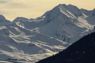 panoramik, Güney yan, massif pyrenee içinde maladeta