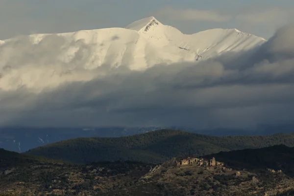 Панорамный вид, южная сторона, массива Маладеты в Пиренее — стоковое фото