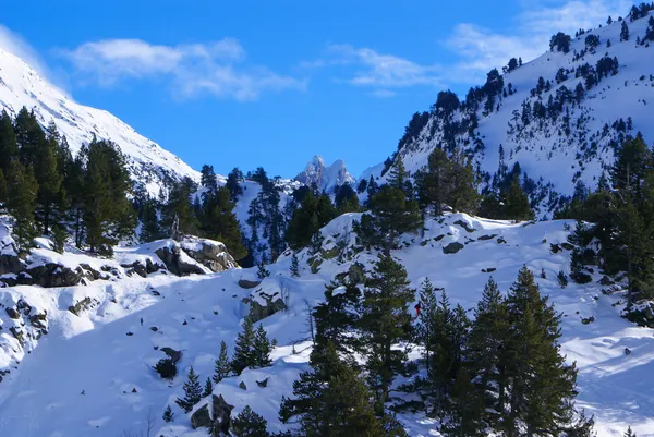 Panoramablick, Südseite, auf das Massiv der Maladeta in den Pyrenäen — Stockfoto