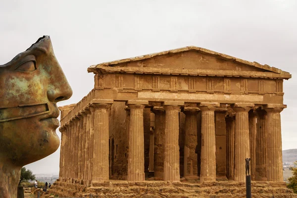 Ruiny chrámu Concordia, volejbalové chrámů, agrigento, s — Stock fotografie