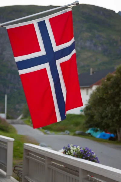 Beyaz Saray eski kesiminde: stavanger, Norveç bayrağı ile — Stok fotoğraf