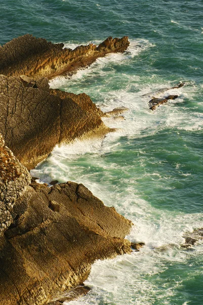 Krajobraz wybrzeża portugalskiego (cabo Espichel otoczony.) — Zdjęcie stockowe