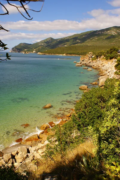 Strandbucht in portinho da arrabida, portugal — Stockfoto