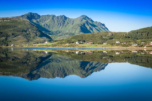 Güzel manzara Kuzey Norveç, İskandinavya — Stok fotoğraf