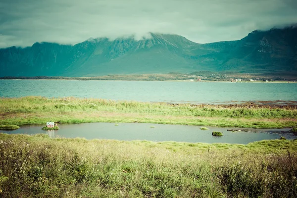 Bela paisagem da Noruega, Escandinávia — Fotografia de Stock