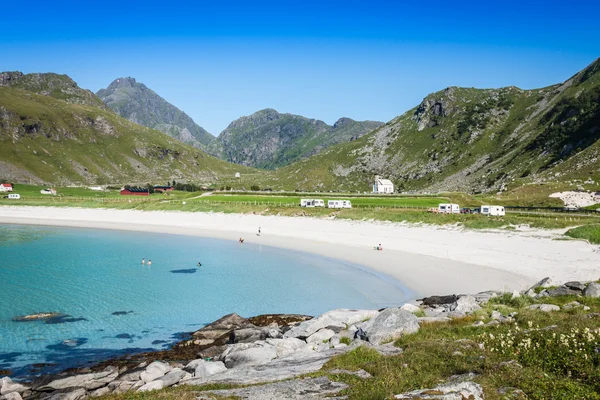 Piękny widok na eggum plaży w Norwegii Lofoty — Zdjęcie stockowe