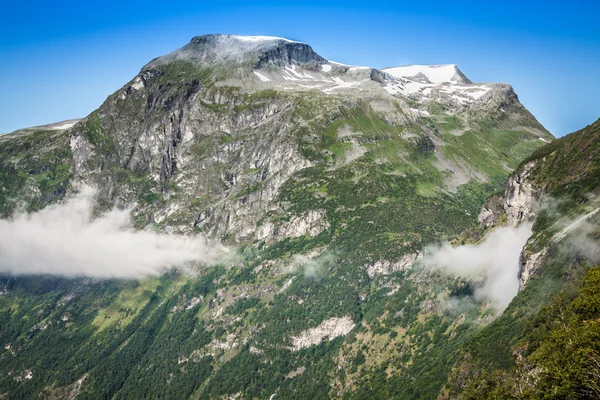 Geiranger Fiyordu'nun panoramik görünümü, Norveç — Stok fotoğraf