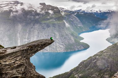 Norveç dağ trolltunga odda fiyort norge hiking Trail 