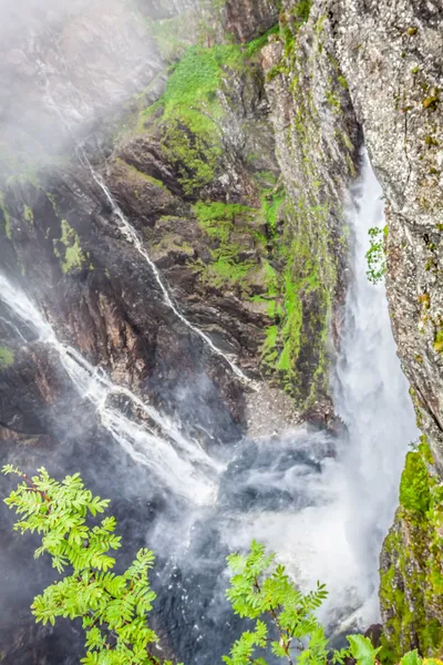 Водоспад Voringfossen - четвертого найвища вершина в Норвегії — стокове фото