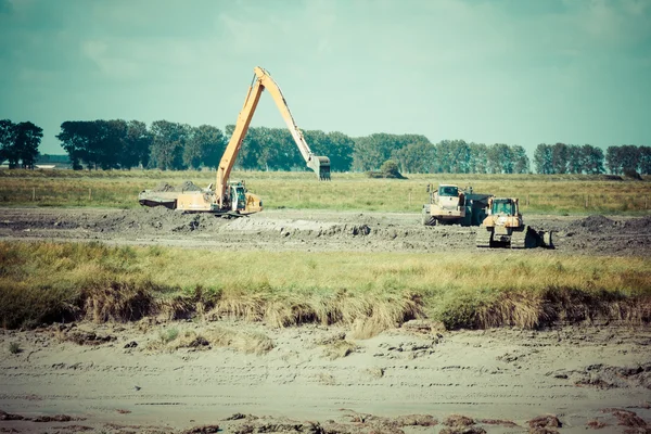 Excavadora en obra nueva — Foto de Stock