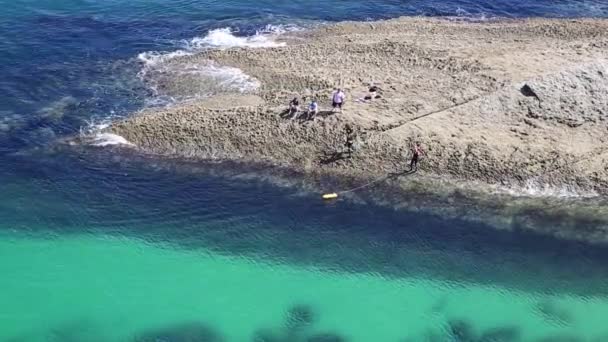 Piękne wybrzeże Oceanu Atlantyckiego w santander, Hiszpania — Wideo stockowe