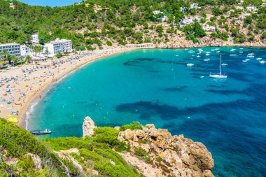 Ibiza cala de sant vicent caleta de san vicente plaj turkuaz 