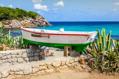 Cala nova beach Balear Akdeniz Ibiza adasında