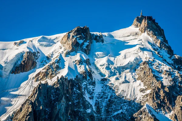 Aiguille du Midi, высота 3 842 м, Французские Альпы, Шамони, Франция — стоковое фото