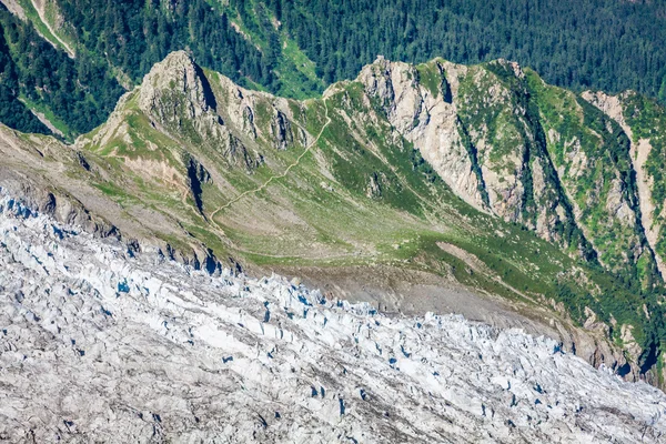 エギュイユ デュ ミディ m の頂上からボッソン氷河 — ストック写真