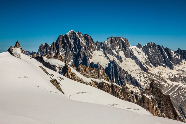 Mont blanc 在霞慕尼勃朗峰 — 图库照片