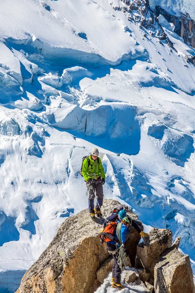 Climbing on the top of the mountain. — Stock Photo, Image