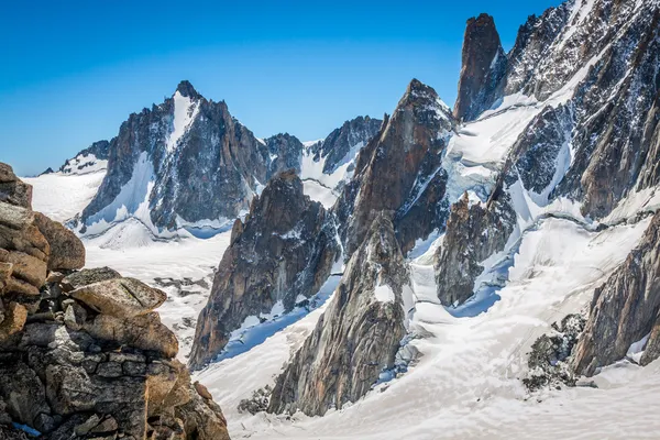 查看上阿尔卑斯从钻头 du midi，夏蒙尼. — 图库照片