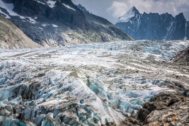 argentiere buzulda görüntüleyin. argentiere Buzulu inci ile hiking