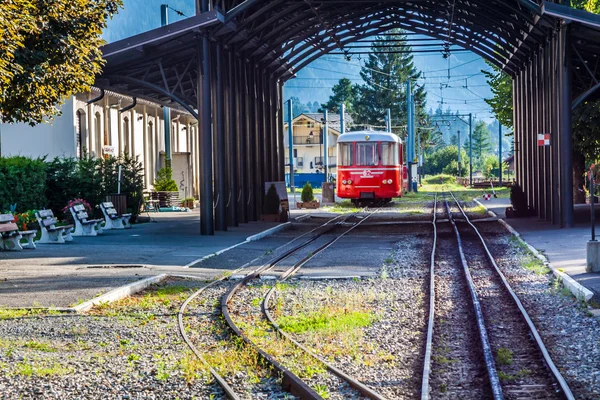 田園風景の中の鉄道線路 — ストック写真