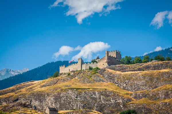 Valere basiliek en tourbillon kasteel, sion, Zwitserland — Stockfoto