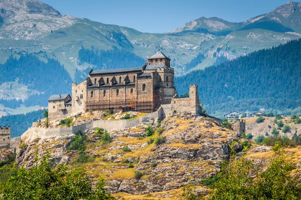 Valere basilikan och tourbillon slott, sion, Schweiz — Stockfoto