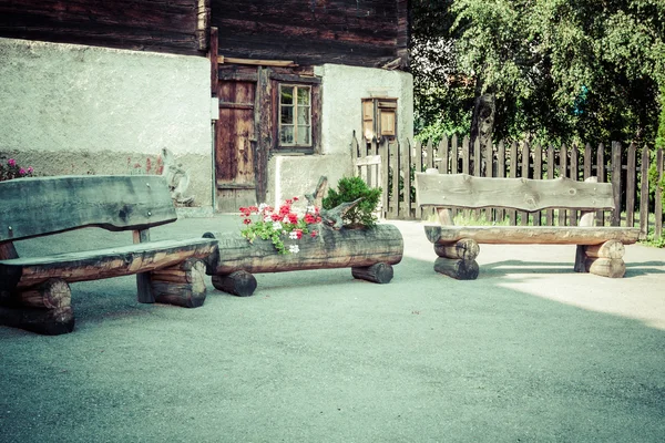 Деревянные дома в Fiesch - Швейцария — стоковое фото