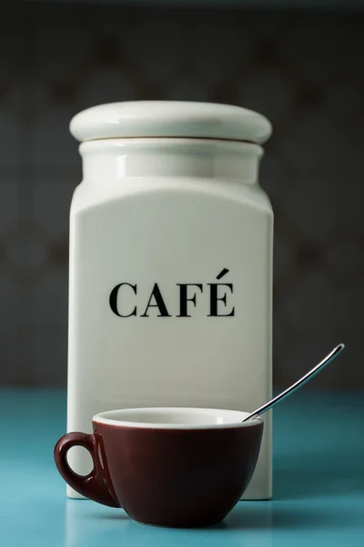 Kahverengi bir fincan kahve — Stok fotoğraf