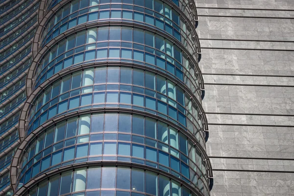 Detalhe arquitetônico do edifício moderno — Fotografia de Stock