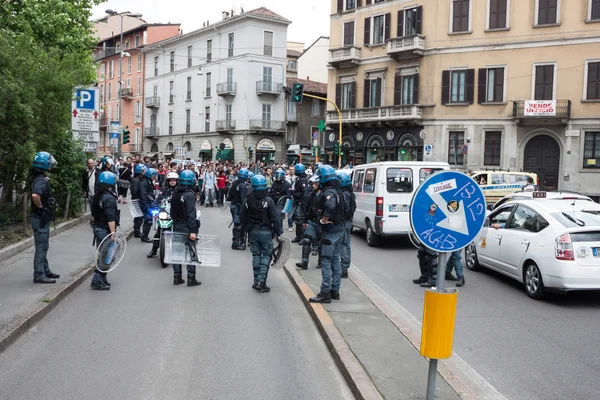Demonstration of university students in Milan — Stock Photo, Image