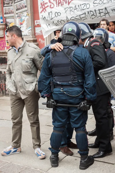 Demonstration of university students in Milan — Stock Photo, Image