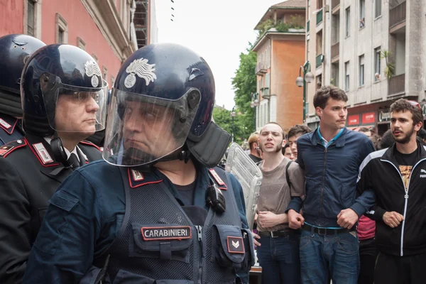 Demostración de estudiantes universitarios en Milán —  Fotos de Stock