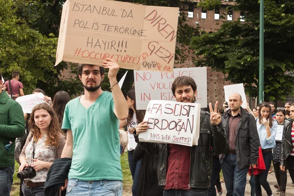 Manifestation du turc à Milan — Photo