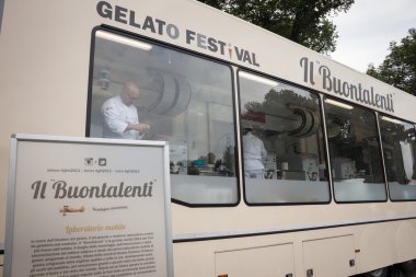 Genel Milan'da tatma dondurma