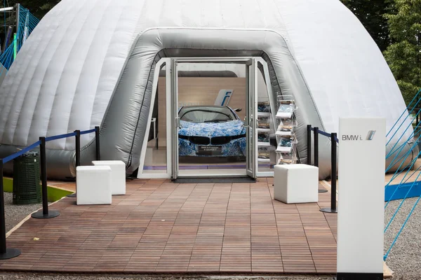 Презентация прототипа BMW i8 на следующем фестивале Wired в Милане — стоковое фото
