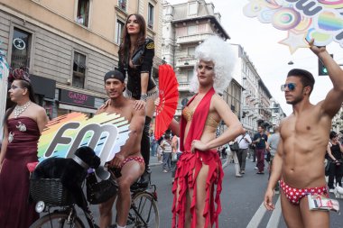 gay pride parade 2013 Milano