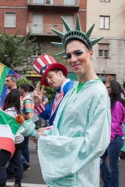 gay pride parade 2013 Milano