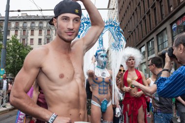 gay pride parade 2013 Milano