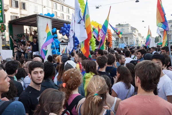 W parada dumy gejowskiej 2013 w Mediolanie — Zdjęcie stockowe